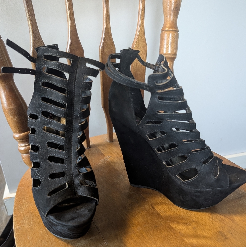 JustFab Black Strappy Wedge Sandals - Picture 3 of 3